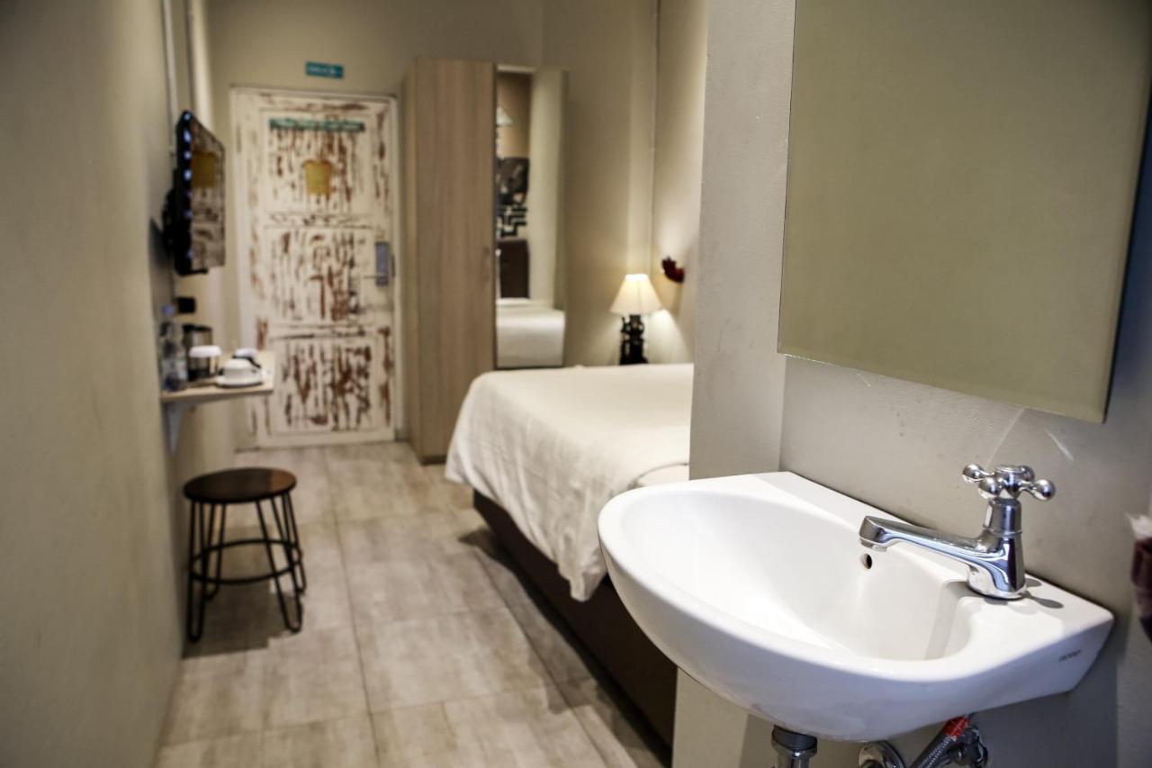 Shine Bnb Cianjur Exterior photo