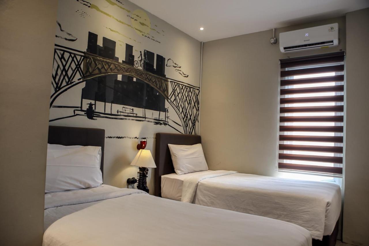 Shine Bnb Cianjur Exterior photo